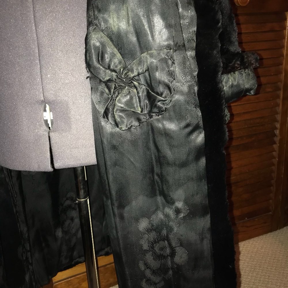 Vintage Seal Coat - Picture 5 of 6