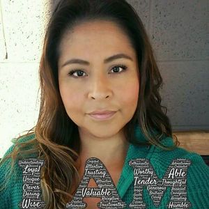 Meet your Posher, Aleida