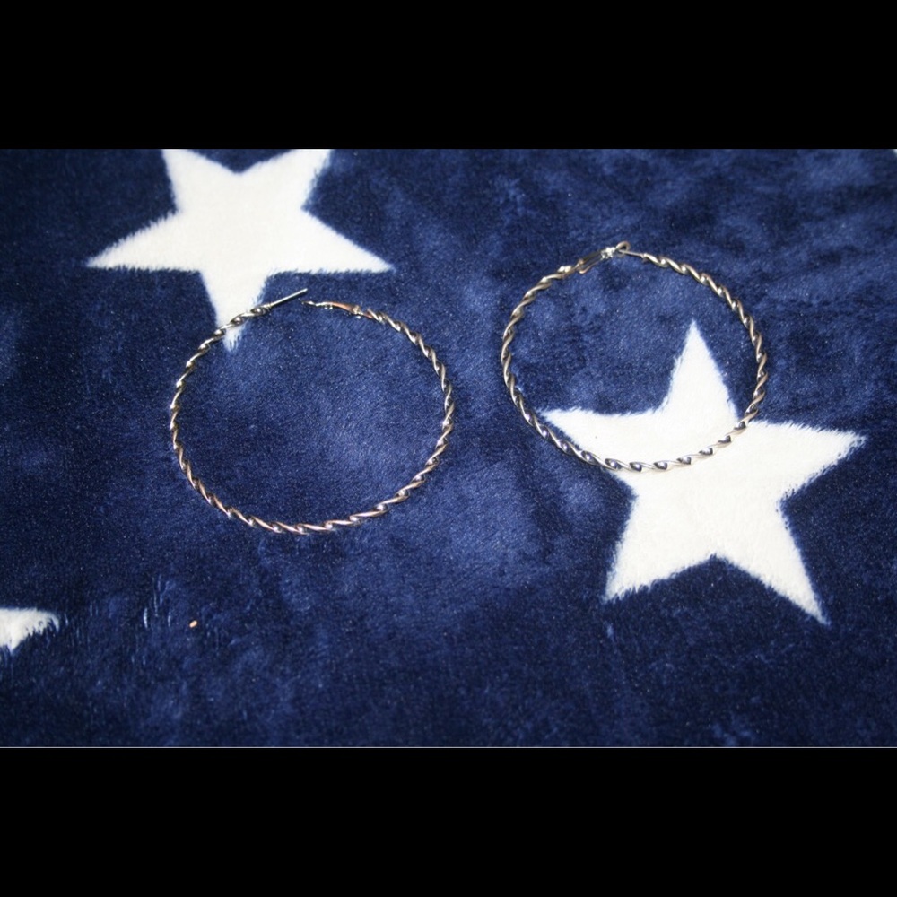 Ear rings