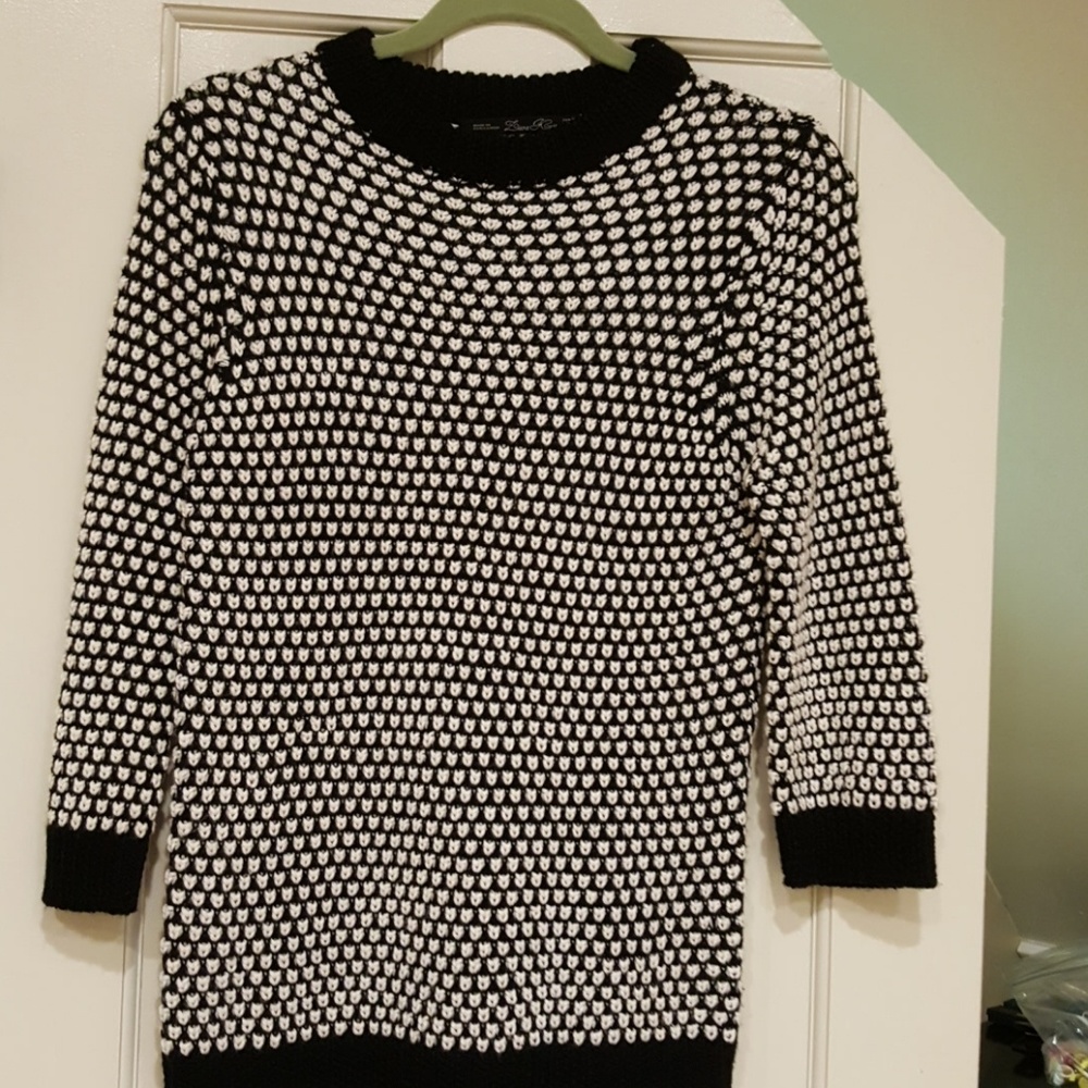 Zara EUC size M Sweater Black/White