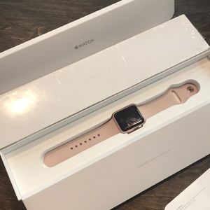Apple Series 1 watch in Rose Gold