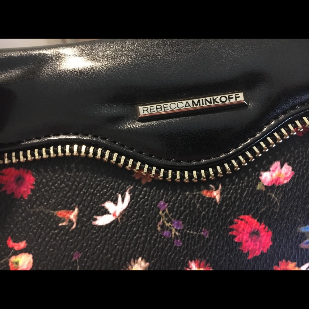 I phone 6 plus wristlets