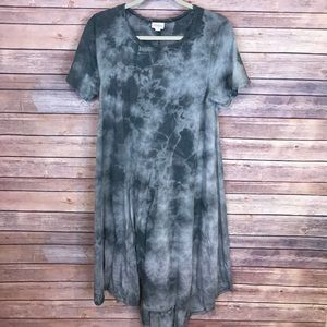 LuLaRoe gray tie dye print Carly