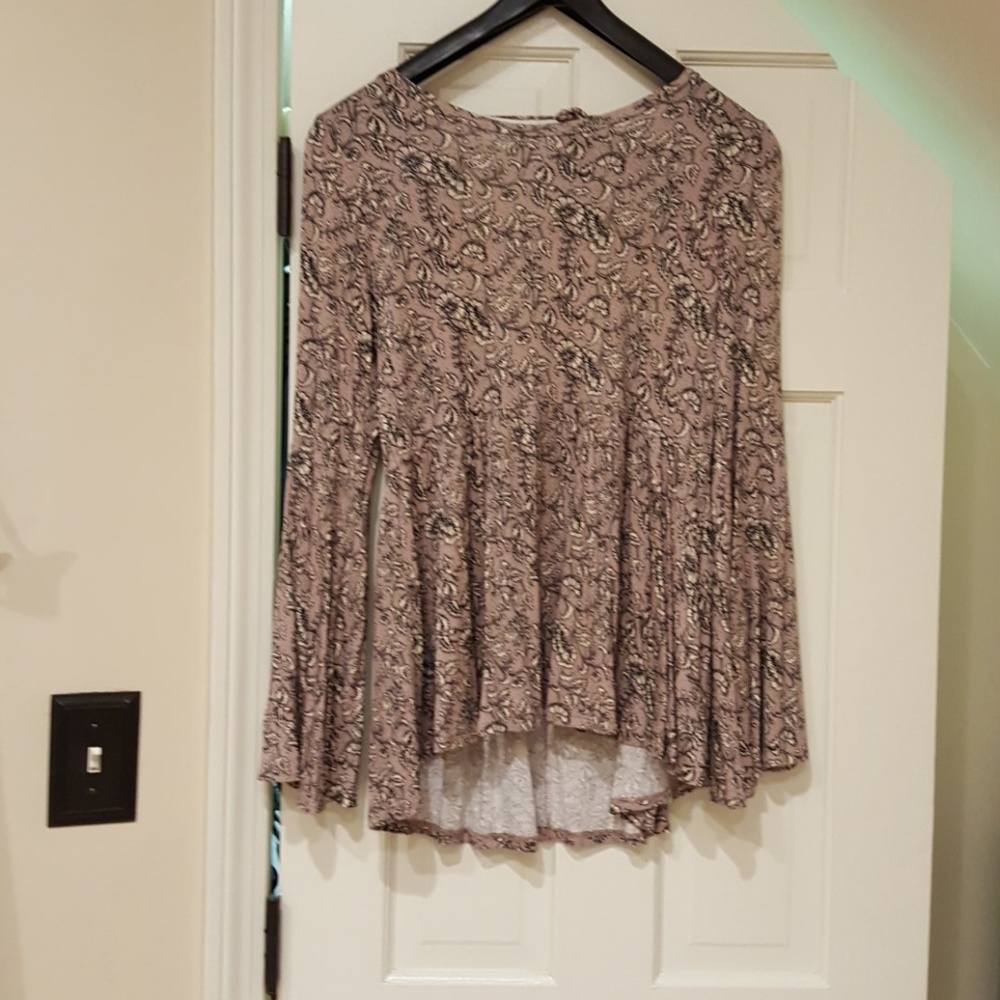 NWT American Eagle Top size L