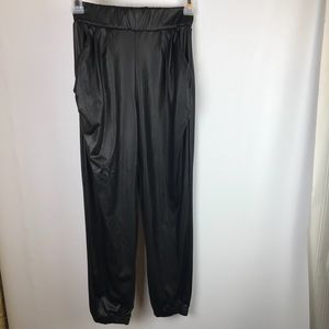 Hello gorgeous girls 10 faux leather black pant