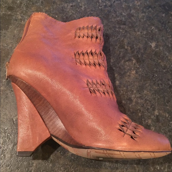 Sam edelman peep toe booties -sz 7.5 - Picture 4 of 5