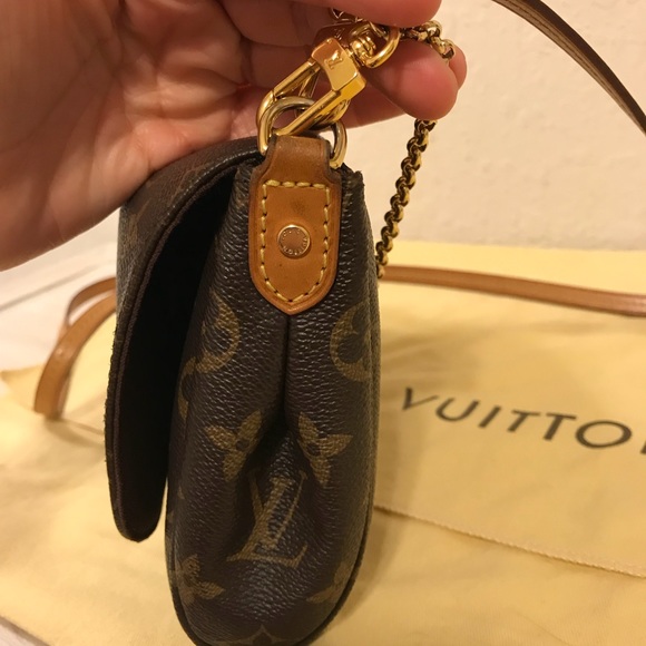 Louis Vuitton Favorite MM - Picture 2 of 8