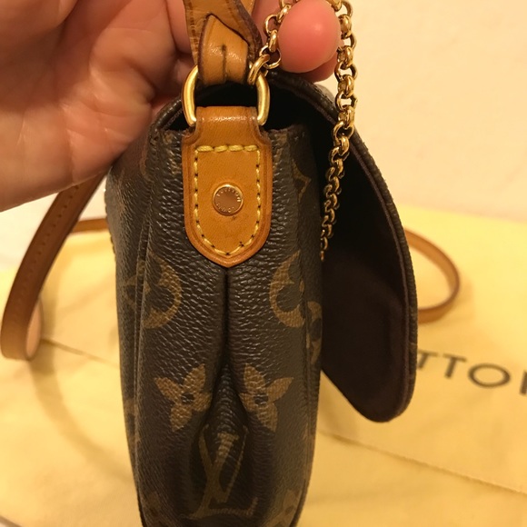 Louis Vuitton Favorite MM - Picture 3 of 8