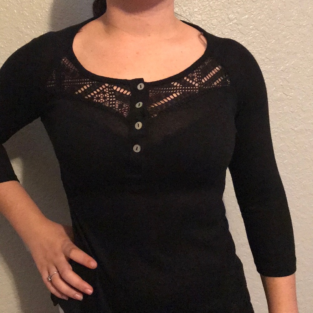 Tight black blouse!!