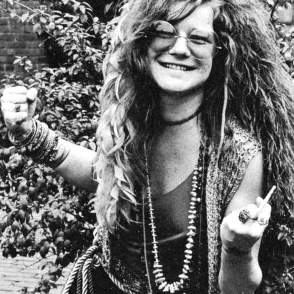 Meet your Posher, Kim - Picture 3 of 4