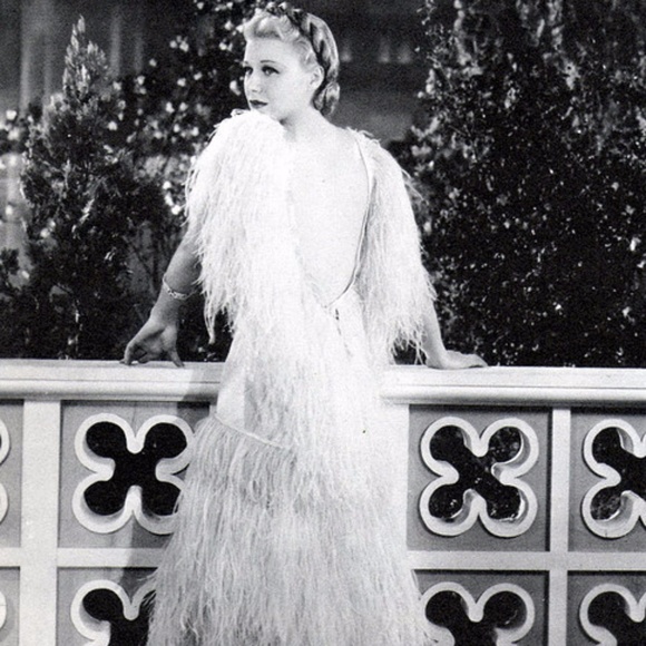 Meet your Posher, Kim - Picture 2 of 4