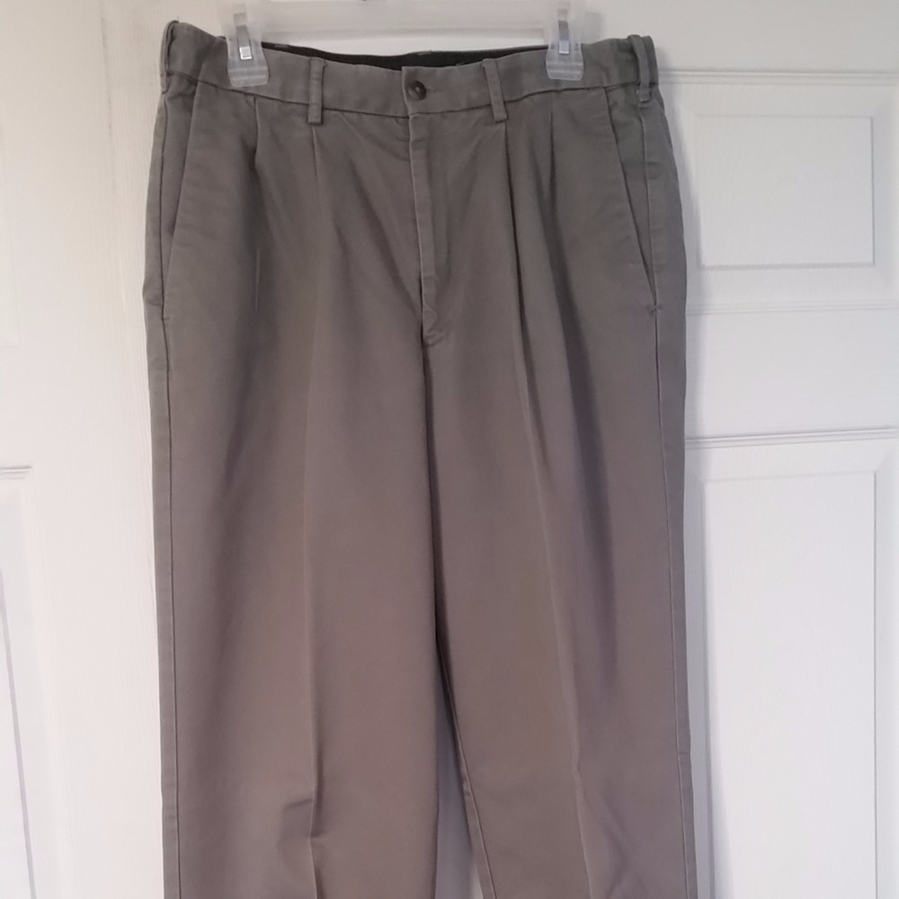 Haggar Men’s Olive Grey Dress Pants (34x32)