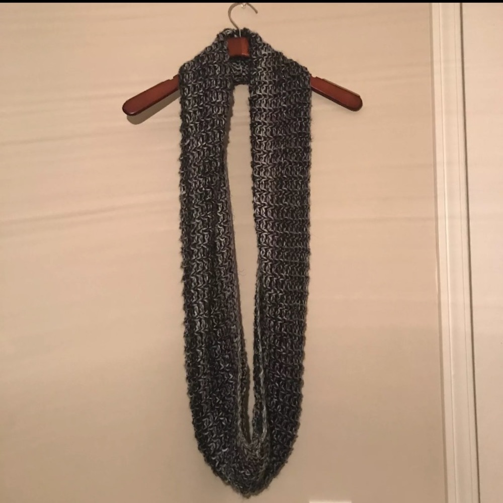 infinity scarf