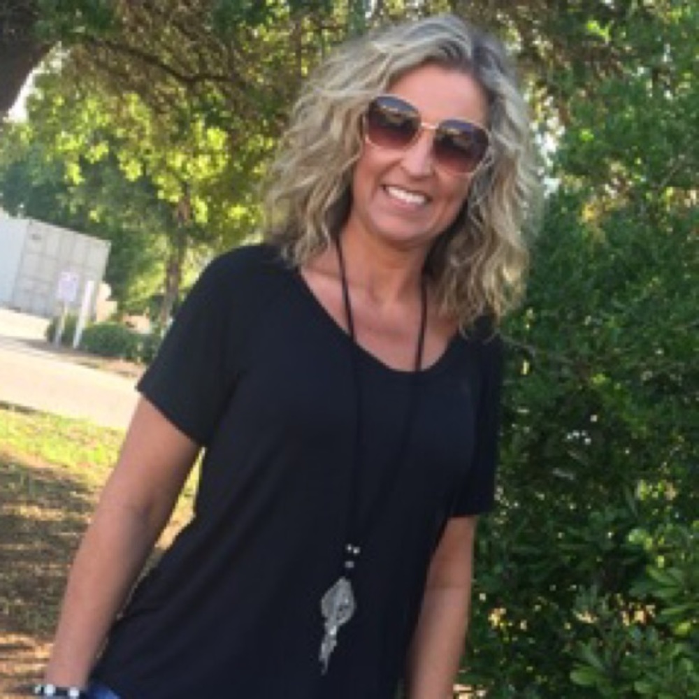 Meet your Posher, Julie