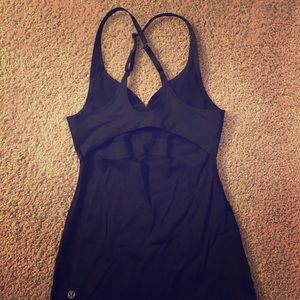 Black Lululemon workout tank top