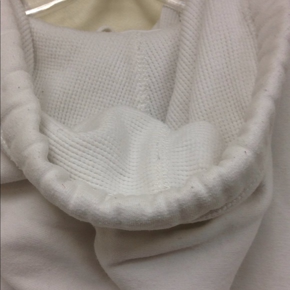 ⛔️REDUCED ⛔️ Hollister Hoodie Jacket - Picture 7 of 8