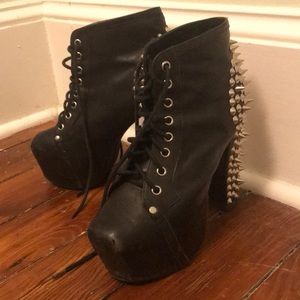 Jeffrey Campbell spiked Lolita’s