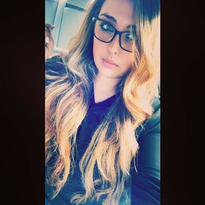 Meet your Posher, Candace