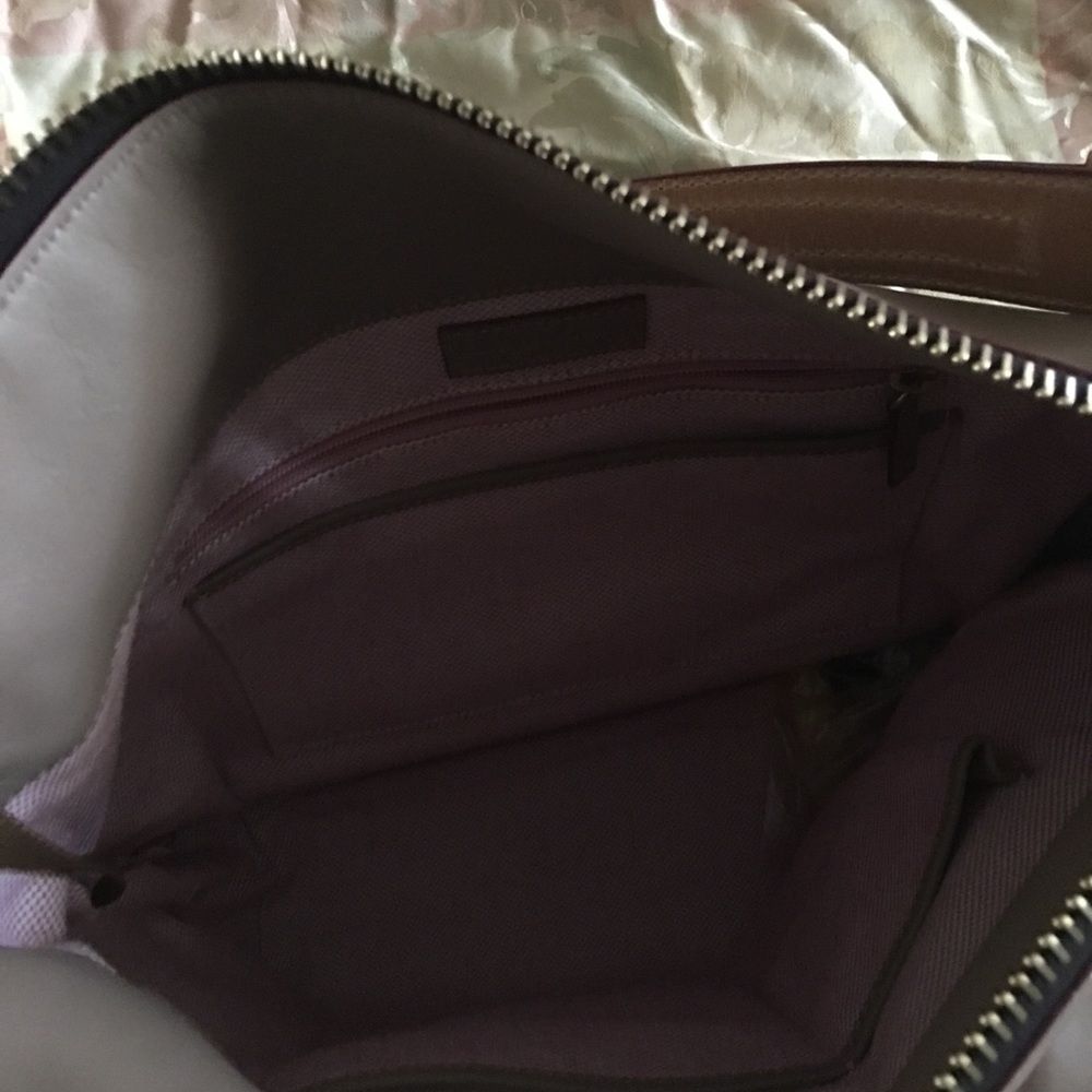 Hand Bag - Picture 2 of 5
