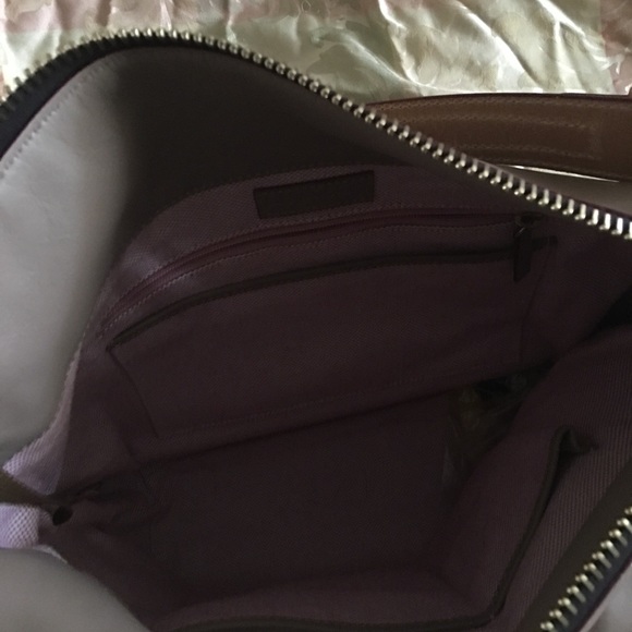 Hand Bag - Picture 2 of 5