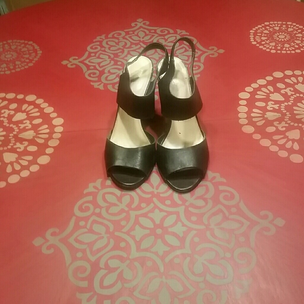 Mossimo leather sandals