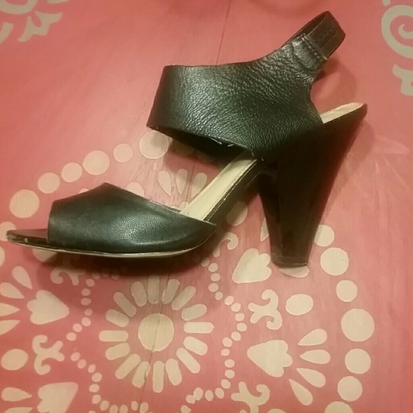 Mossimo leather sandals - Picture 3 of 4