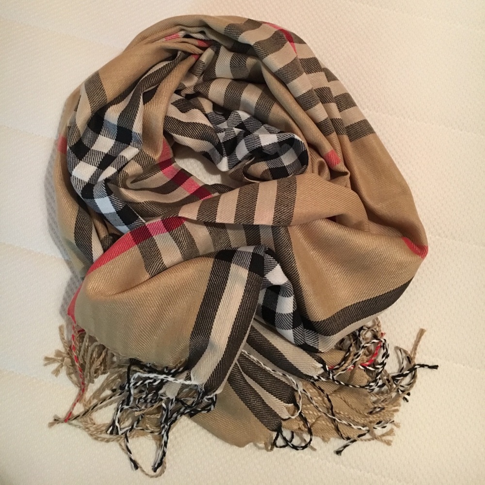 Scarf 🧣 on sale