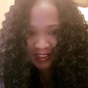 Meet your Posher, Valerie