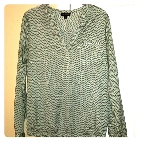 The Limited Tops - The Limited Light Green Blouse Size Medium