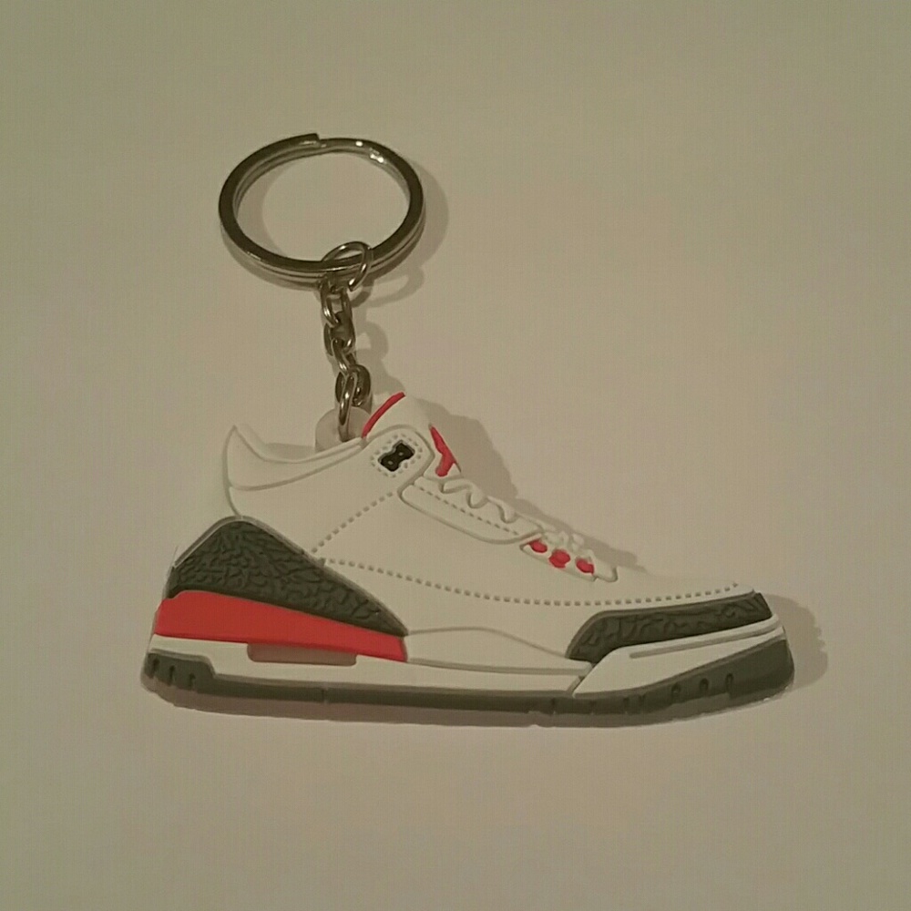 JORDAN SNEAKER KEYCHAIN!!