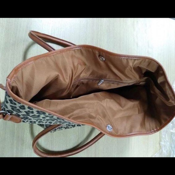 SALE! << Large Leopard Print Tote Bag Purse >> - Picture 4 of 4