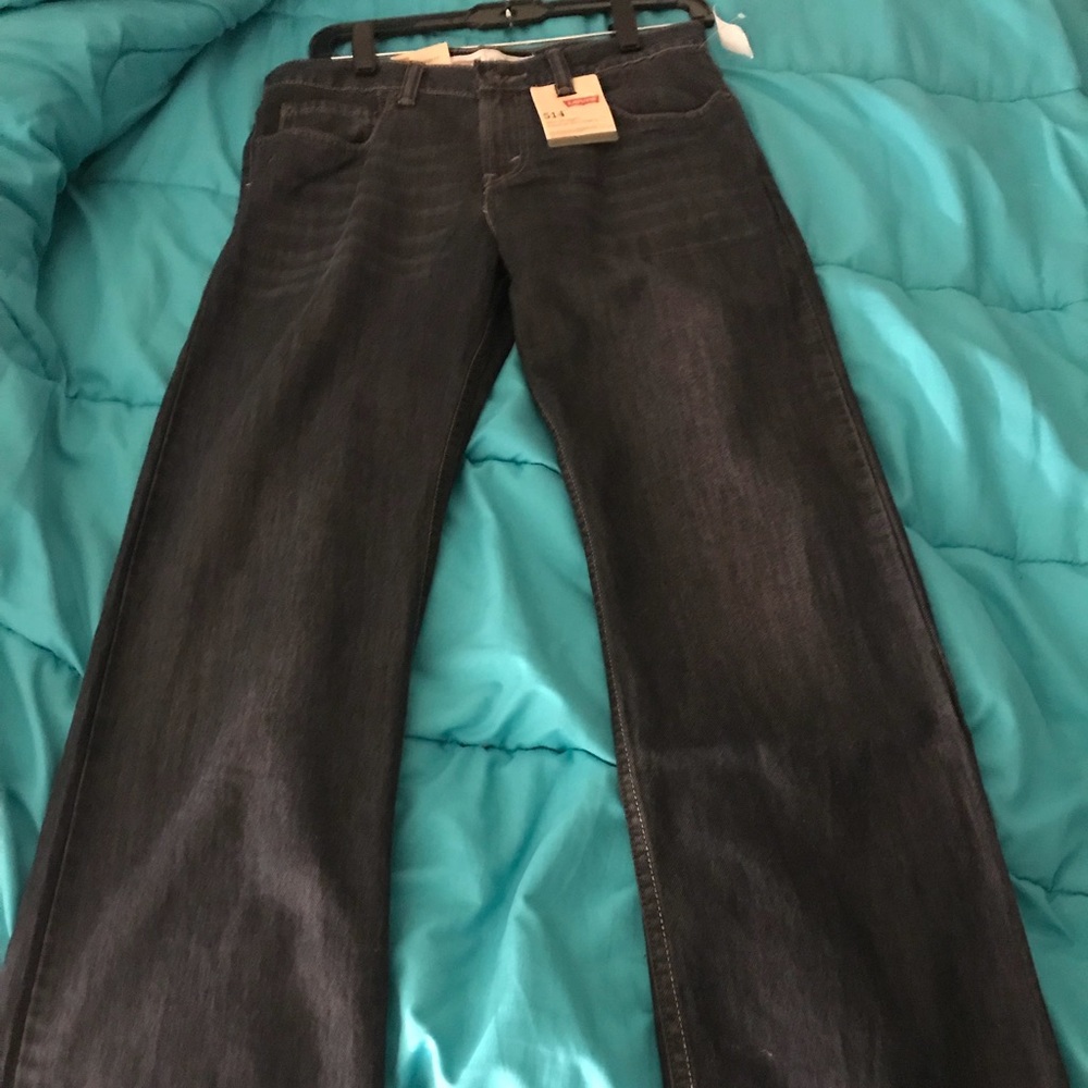 Levi’s slim straight jeans! Size 18 in big boys