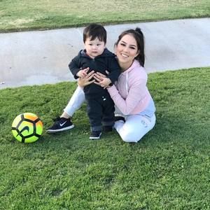 Meet your Posher, Crystal