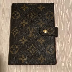 Louis Vuitton agenda pm