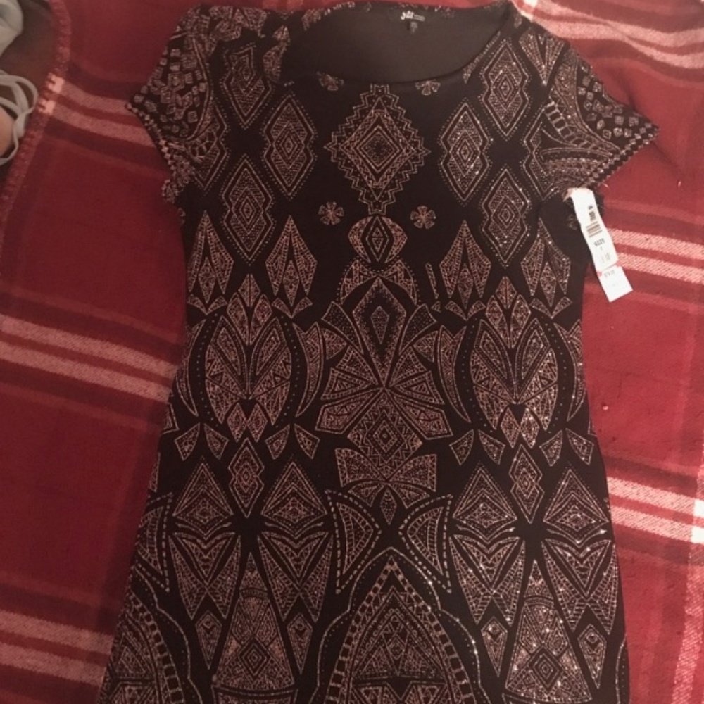 💋💋NWT Glittery Bodycon Dress💋💋
