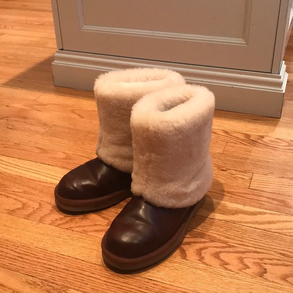 Brown leather UGG boots. - Picture 1 of 5