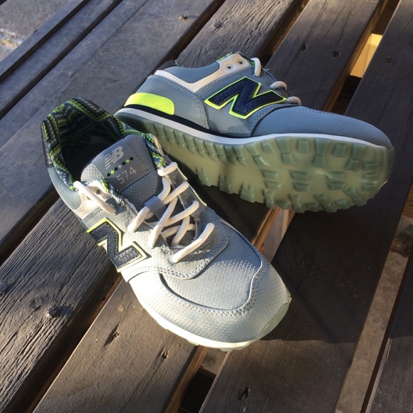 New Balance 574 Casual Shoes (GS) - Picture 2 of 3