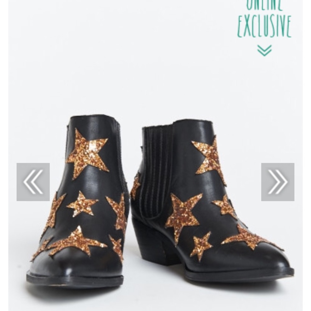 Chinese Laundry star booties
