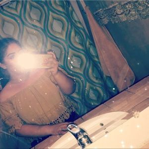 Meet your Posher, Angela