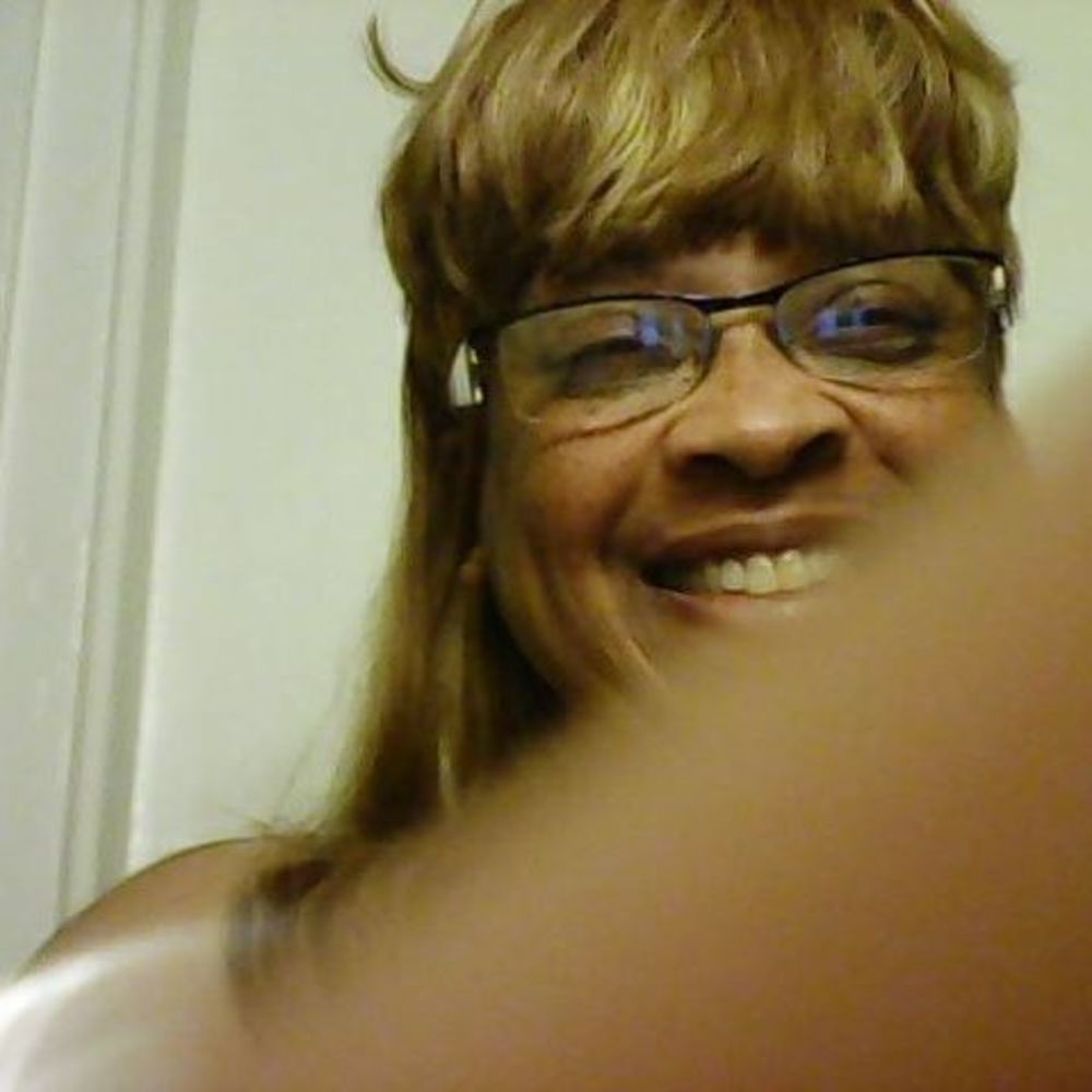 Meet your Posher, Constance