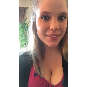 Meet your Posher, Alyssa