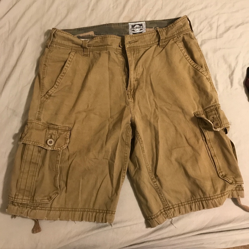 Men’s free world 🌴 cargo shorts