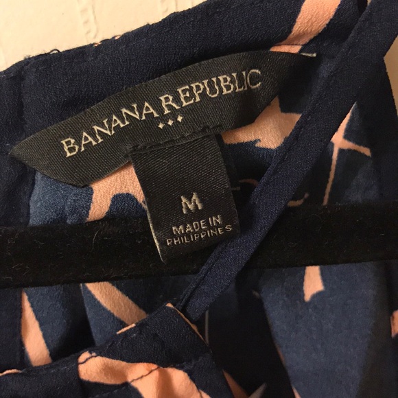 🔸Brand new Banana Republic tank. - Picture 4 of 4