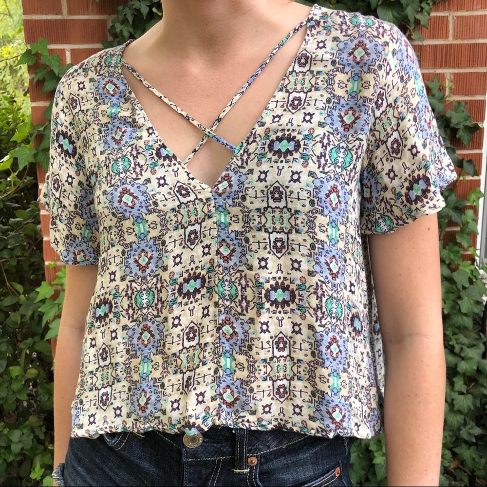 {Lush} Criss Cross Tee