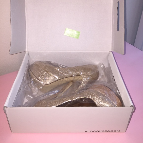 Aldo Capecoral Platform Pumps - Picture 6 of 7