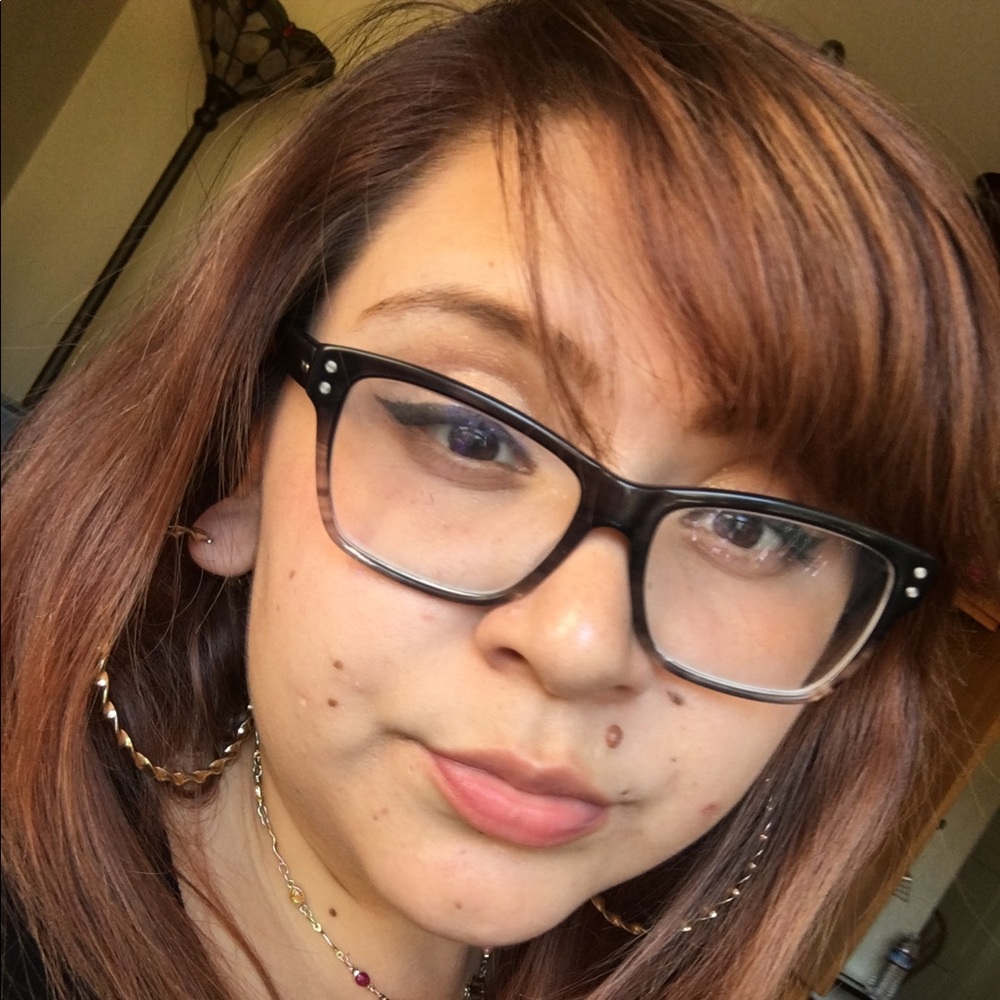 Meet your Posher, Jessica