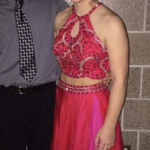 Red long prom dress