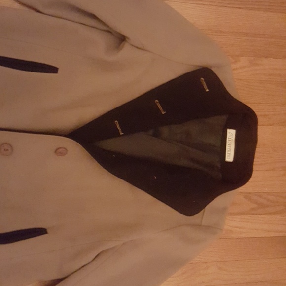 Tan wool coat - Picture 4 of 6