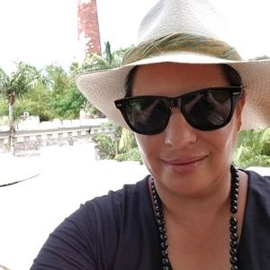 Meet your Posher, Jackie