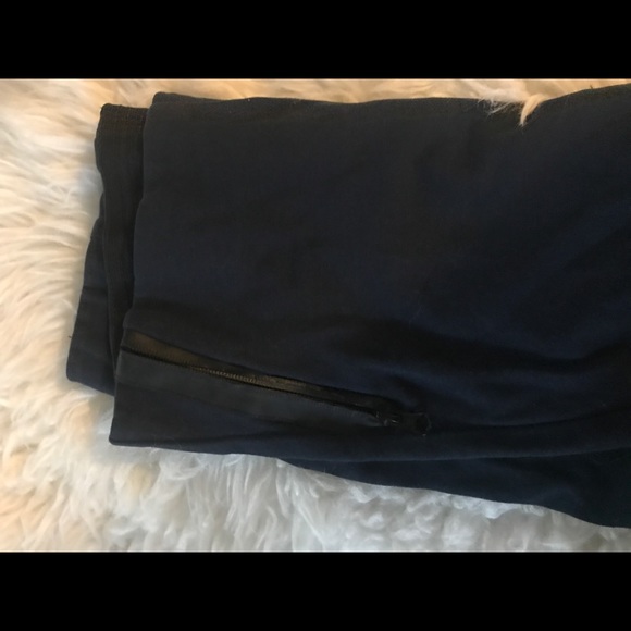FOREVER21  BLUE LEGGINGS SPANDEX WAIST - Picture 2 of 5